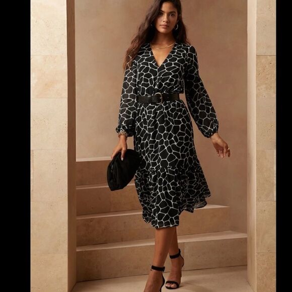 Banana Republic Flounce Hem Maxi Dress - Picture 1 of 10